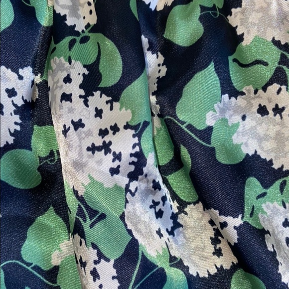 CAbi Ivory Alpine Shrug - Picture 6 of 10